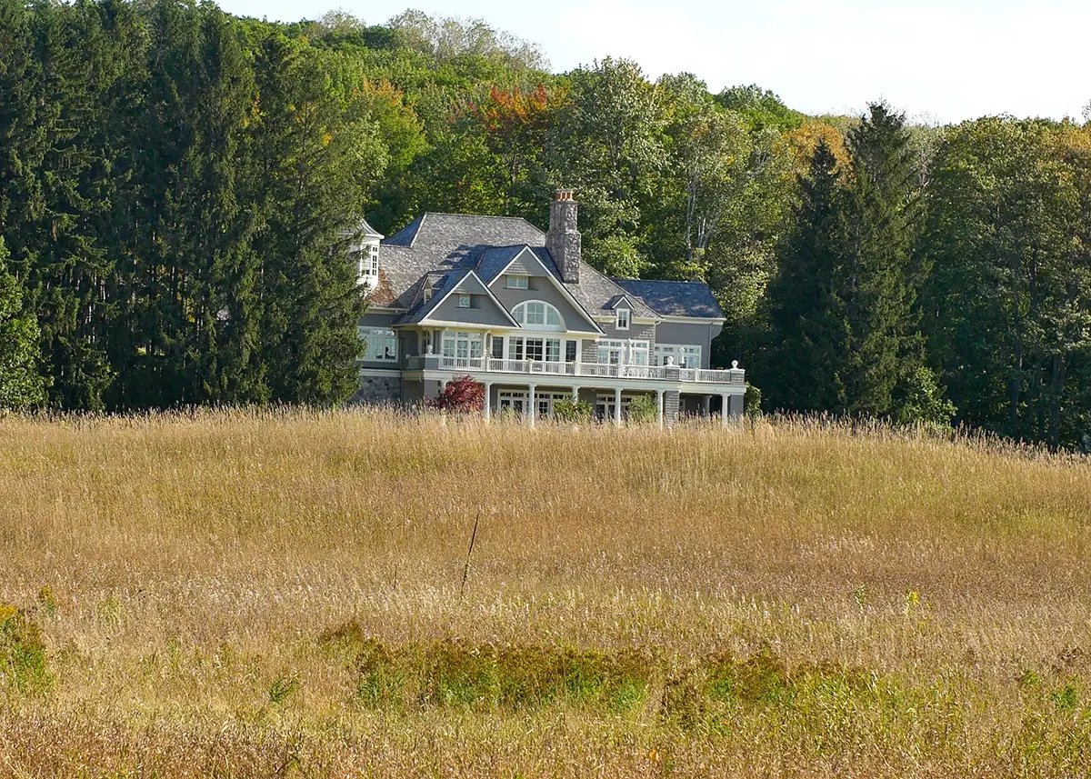 REAL ESTATE - Beautiful Home
